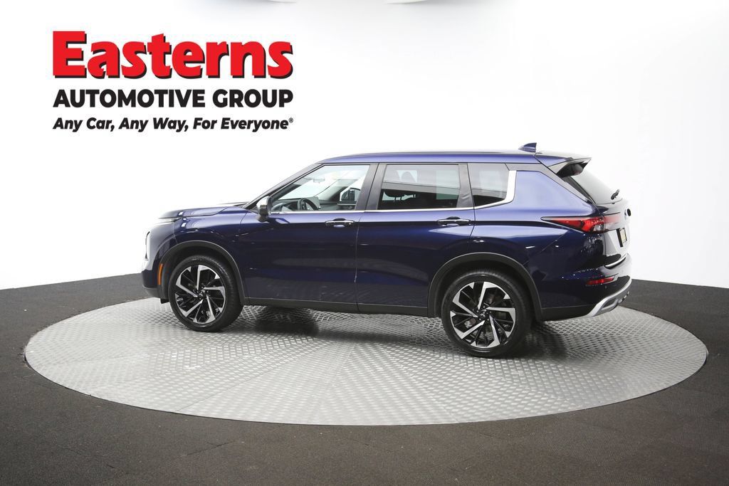 Used 2023 Mitsubishi Outlander SE AWD/4WD image 64