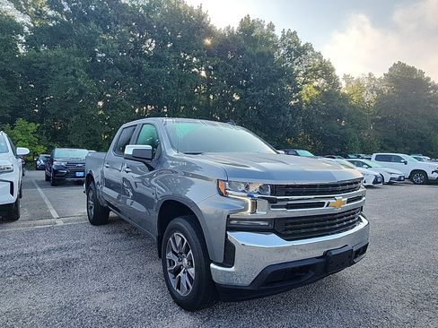 Used 2022 Chevrolet Silverado 1500 LT AWD/4WD image 7