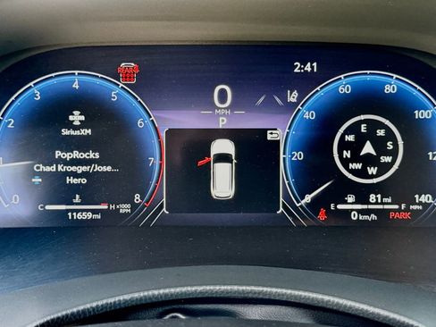 Used 2023 Toyota Highlander Limited FWD image 31