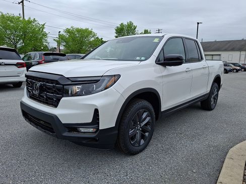 New 2026 Honda Ridgeline Sport image 2