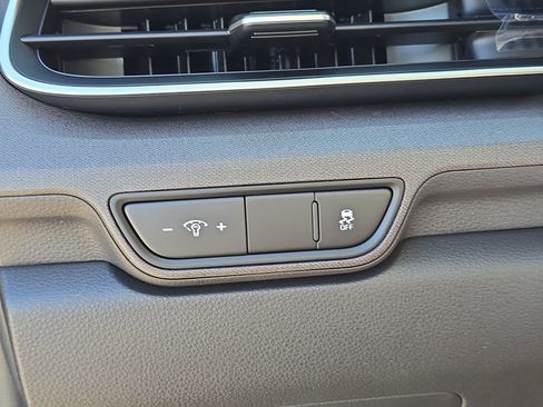 New 2026 Kia Carnival EX FWD image 30