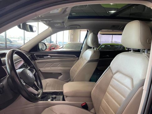 Used 2021 Volkswagen Atlas SEL Premium image 14