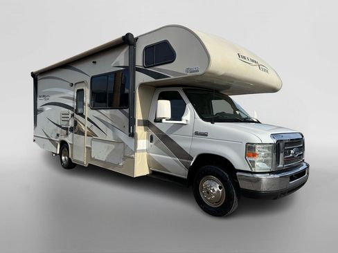 Used 2016 Ford E-450 and Econoline 450 Super Duty w/ Motorhome Prep Package image 7