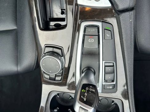 Used 2015 BMW 528i Sedan image 48