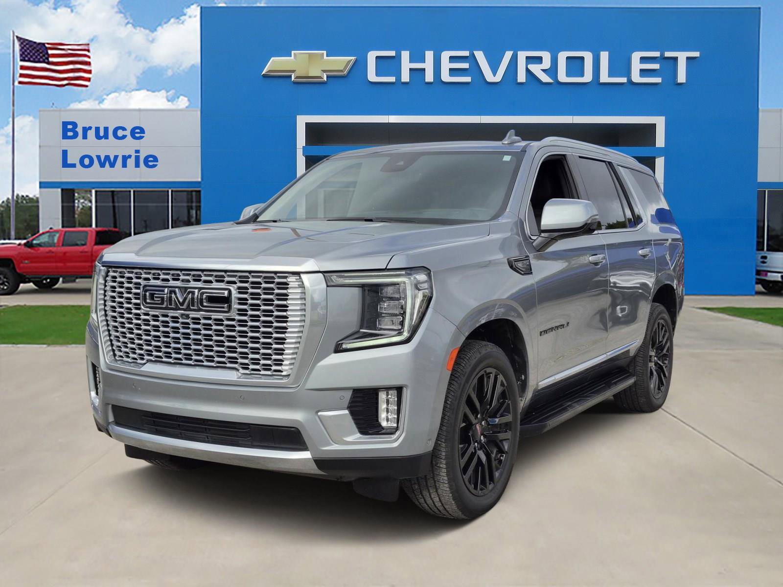 Used 2023 GMC Yukon Denali w/ Advanced Technology Package AWD/4WD image 1
