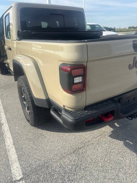Used 2022 Jeep Gladiator Rubicon w/ LED Lighting Group AWD/4WD image 5