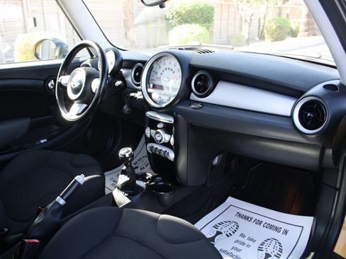 Used 2009 MINI Cooper Hardtop FWD image 17