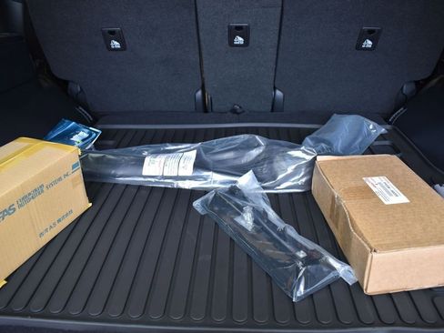 New 2026 Lexus LX 600 4WD w/ Luxury Package image 22