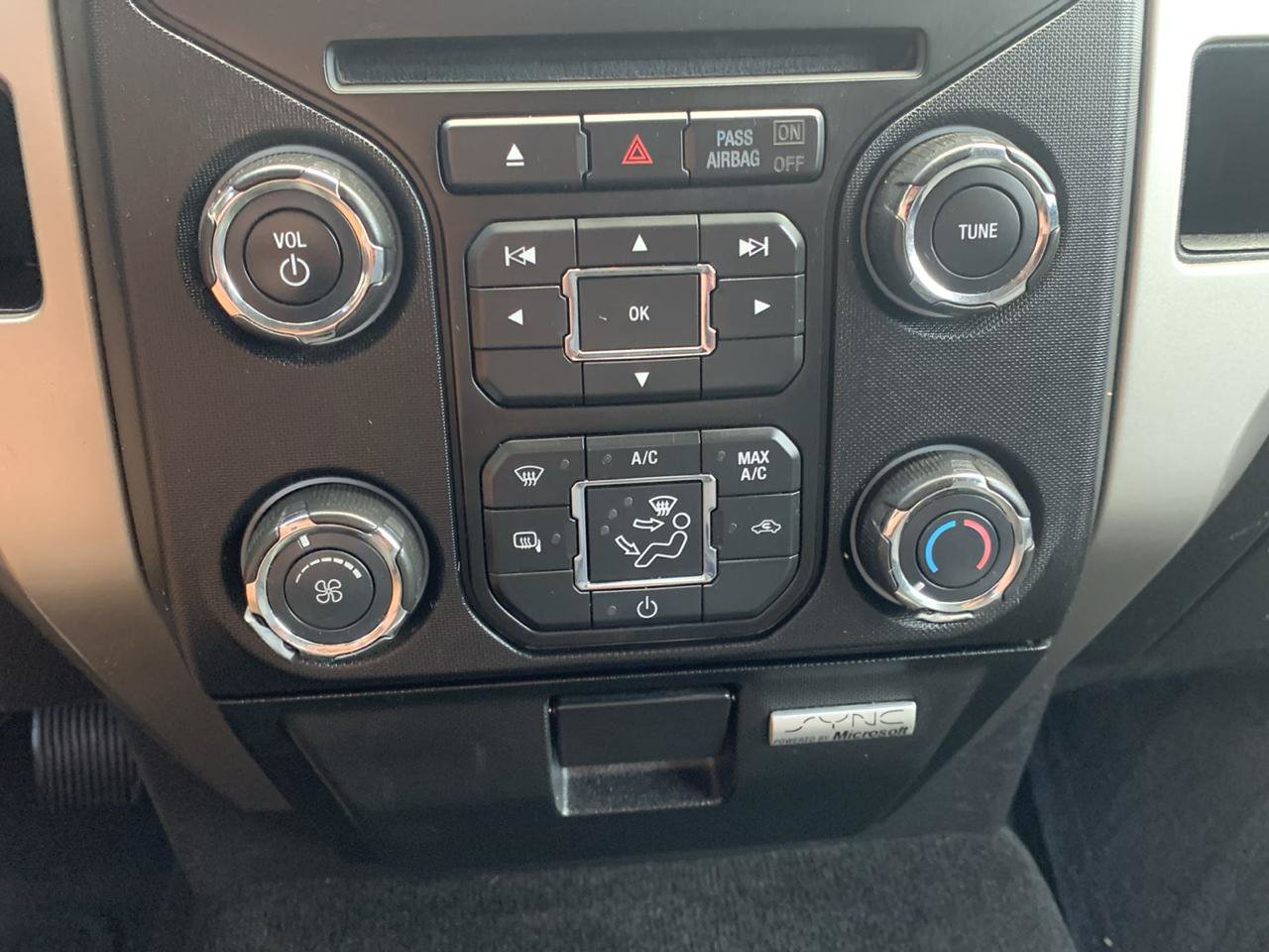 Used 2014 Ford F150 4x4 SuperCrew image 27