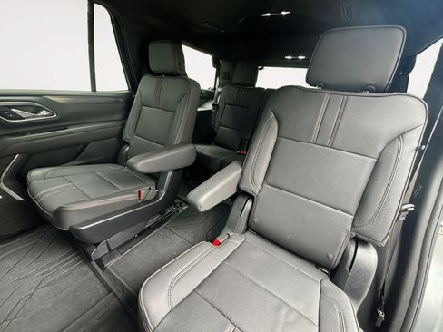 Used 2024 Chevrolet Tahoe RST w/ Luxury Package AWD/4WD image 13
