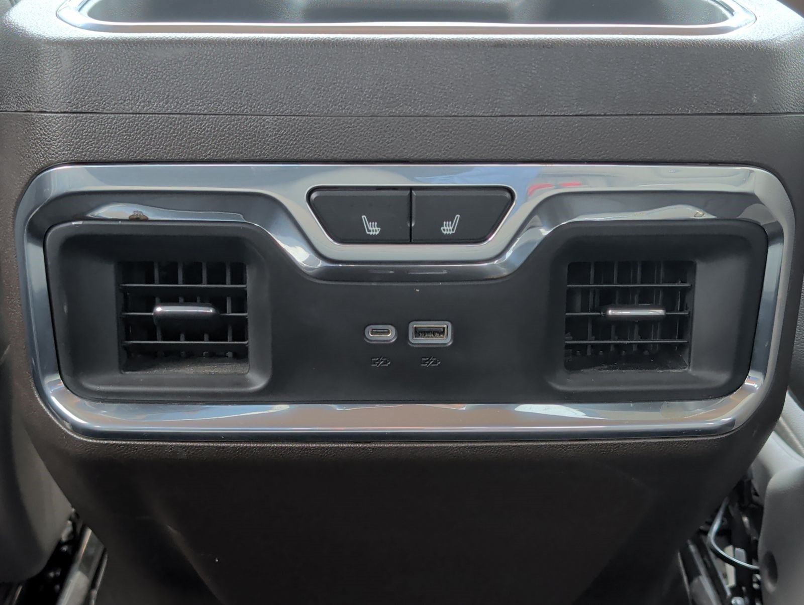 Used 2022 Chevrolet Silverado 1500 LTZ AWD/4WD image 24