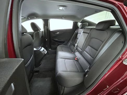 Used 2018 Chevrolet Malibu LT FWD image 19