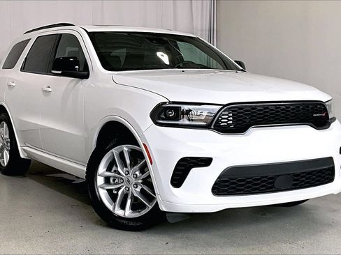 Used 2024 Dodge Durango GT RWD image 34