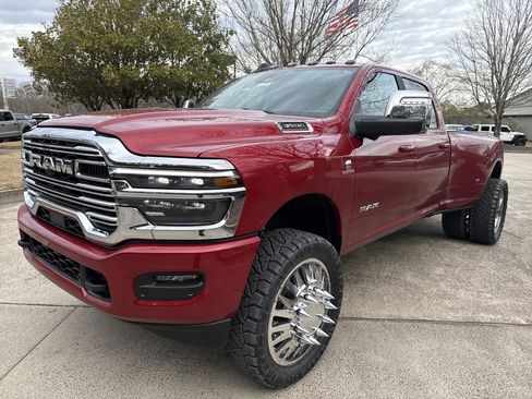 New 2026 RAM 3500 Laramie w/ Max Tow Package image 3