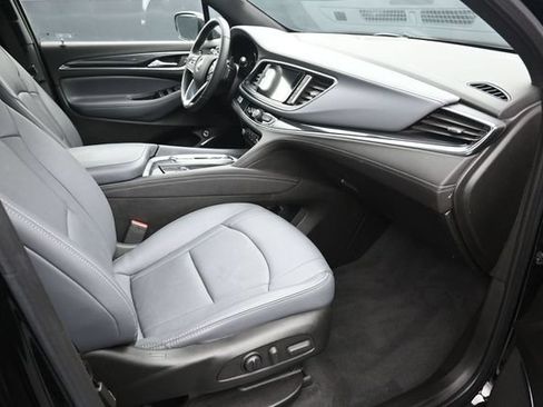 Used 2023 Buick Enclave Essence w/ Experience Buick Package FWD image 23