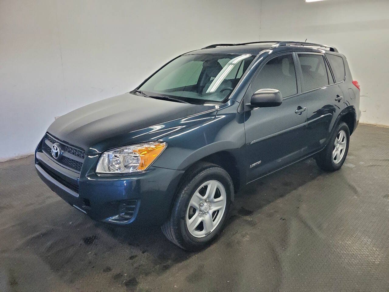 Used 2011 Toyota RAV4 4WD w/ Base L4 Extra Value Pkg image 1