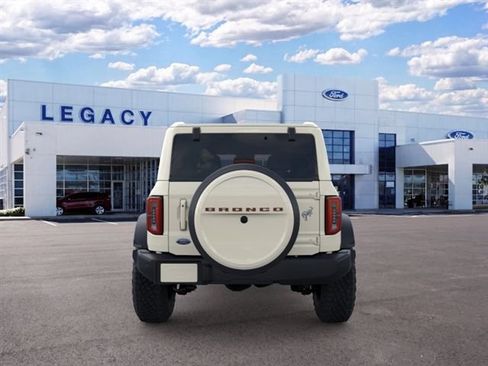New 2026 Ford Bronco Outer Banks w/ Sasquatch Package AWD/4WD image 5