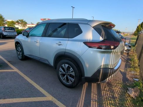 Used 2022 Nissan Rogue SV w/ SV Premium Package AWD/4WD image 4