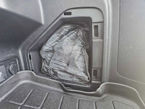 Used 2016 Toyota 4Runner SR5 Premium image 36