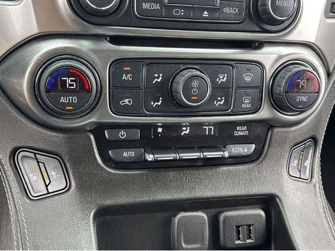 Used 2019 Chevrolet Suburban LT AWD/4WD image 28