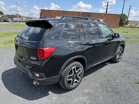 Used 2023 Honda Passport Elite image 8