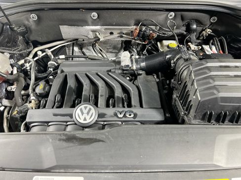 Used 2022 Volkswagen Atlas SEL R-Line image 31