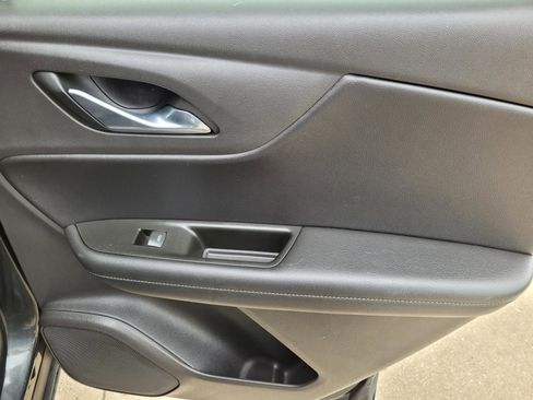 Used 2019 Chevrolet Blazer LT FWD image 11
