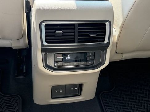 Used 2024 Volkswagen Atlas SEL Premium R-Line AWD/4WD image 14