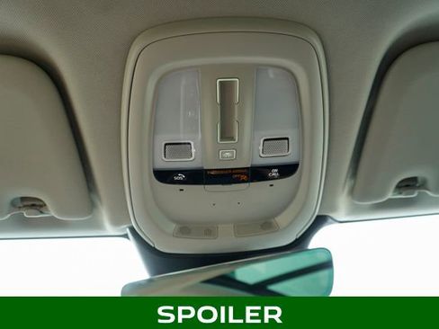 Used 2022 Volvo XC60 B5 Momentum image 30