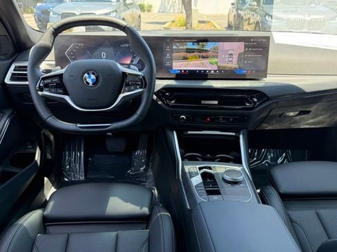 Used 2025 BMW 330i Sedan w/ Convenience Package RWD image 29