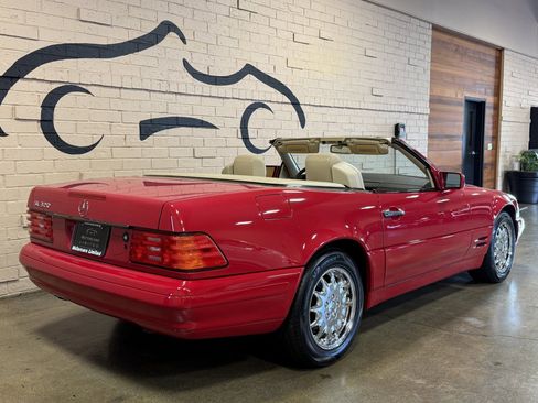 Used 1997 Mercedes-Benz SL 320 image 7