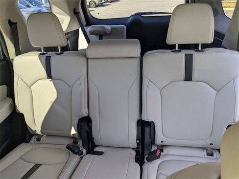 New 2026 Honda Pilot Touring image 28