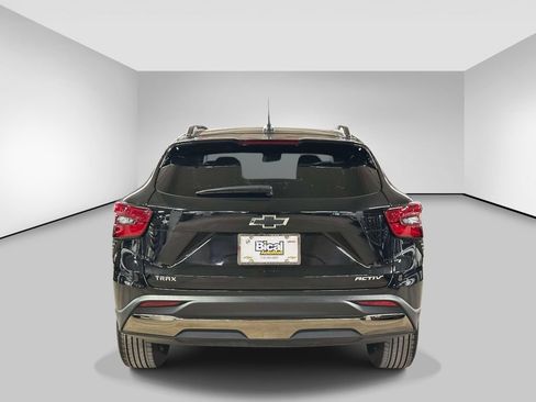 Used 2024 Chevrolet Trax ACTIV FWD image 4