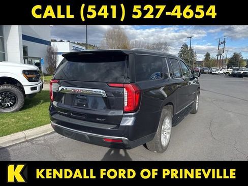 Used 2023 GMC Yukon XL SLT AWD/4WD image 8
