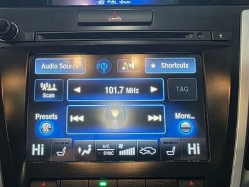 Used 2017 Acura TLX w/ Technology Package image 21