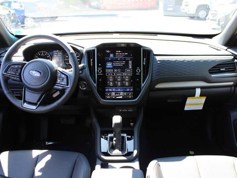 Certified 2025 Subaru Forester Limited image 21