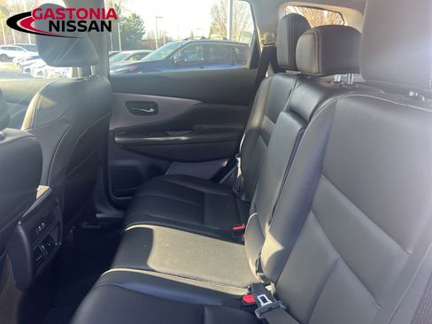 Used 2024 Nissan Murano SV image 33