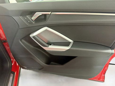 Used 2025 Audi Q3 2.0T Premium AWD/4WD image 31