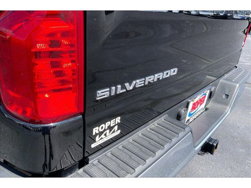 Used 2023 Chevrolet Silverado 1500 LT w/ Protection Package AWD/4WD image 29