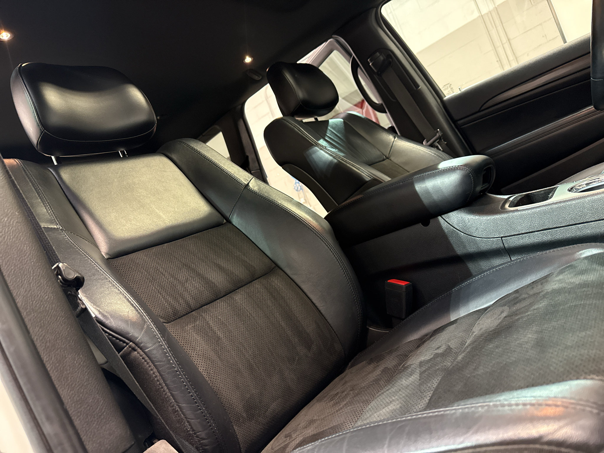 Used 2019 Jeep Grand Cherokee Altitude AWD/4WD image 24