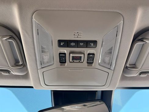 Used 2019 Toyota RAV4 XLE w/ Convenience Package AWD/4WD image 24