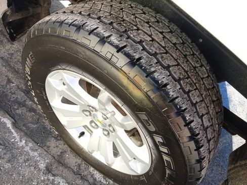 Used 2022 Chevrolet Colorado LT w/ Fleet Safety Package image 8