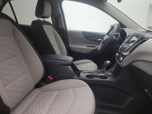 Used 2019 Chevrolet Equinox LS w/ LS Convenience Package image 21