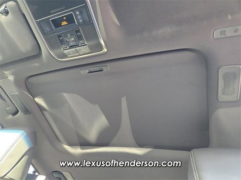 Used 2024 Lexus LX 600 4WD w/ Luxury Package image 11