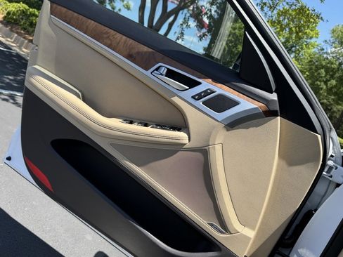 Used 2015 Hyundai Genesis 5.0 image 38