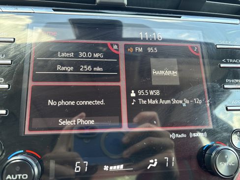 Used 2019 Toyota Camry XSE w/ Accessory Appearance Package FWD image 12