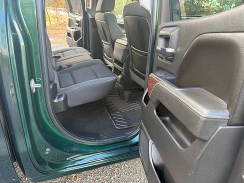 Used 2015 GMC Sierra 1500 SLE w/ SLE Value Package image 19