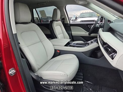 New 2026 Lincoln Aviator 2WD image 14