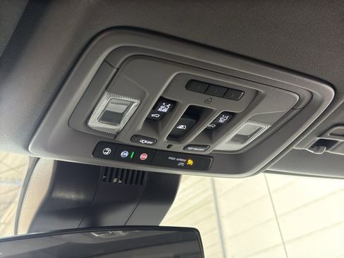 Used 2024 GMC Sierra 1500 Elevation w/ Elevation Premium Package image 40