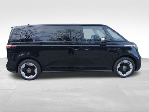 New 2025 Volkswagen ID. Buzz Pro S image 6